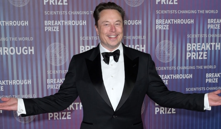 Elon Musk'ın Varlığı SpaceX ve Tesla Hisselerindeki Artışla Yeniden 1 Trilyon Doları Aştı